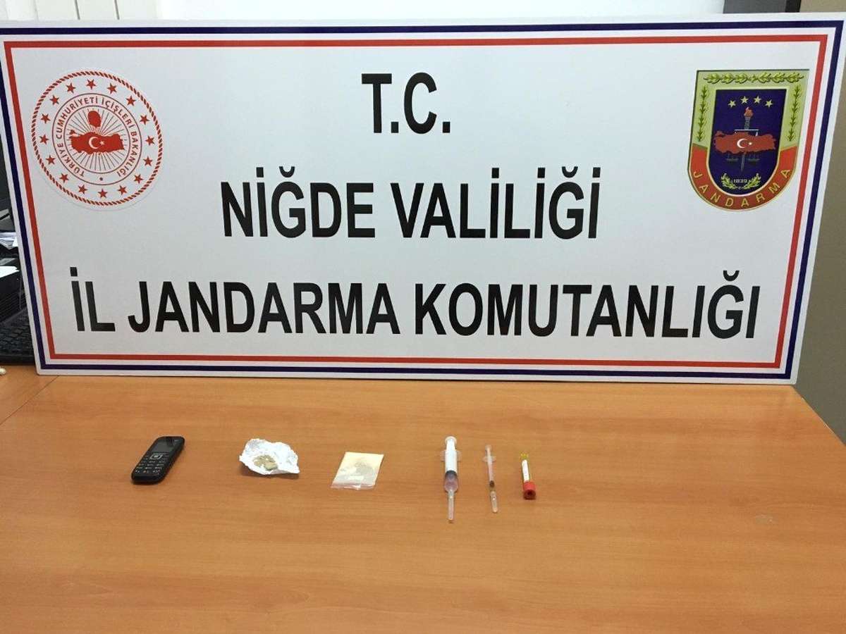 Afgan Uyruklu Uyuşturucu Satıcıları Yakalandı