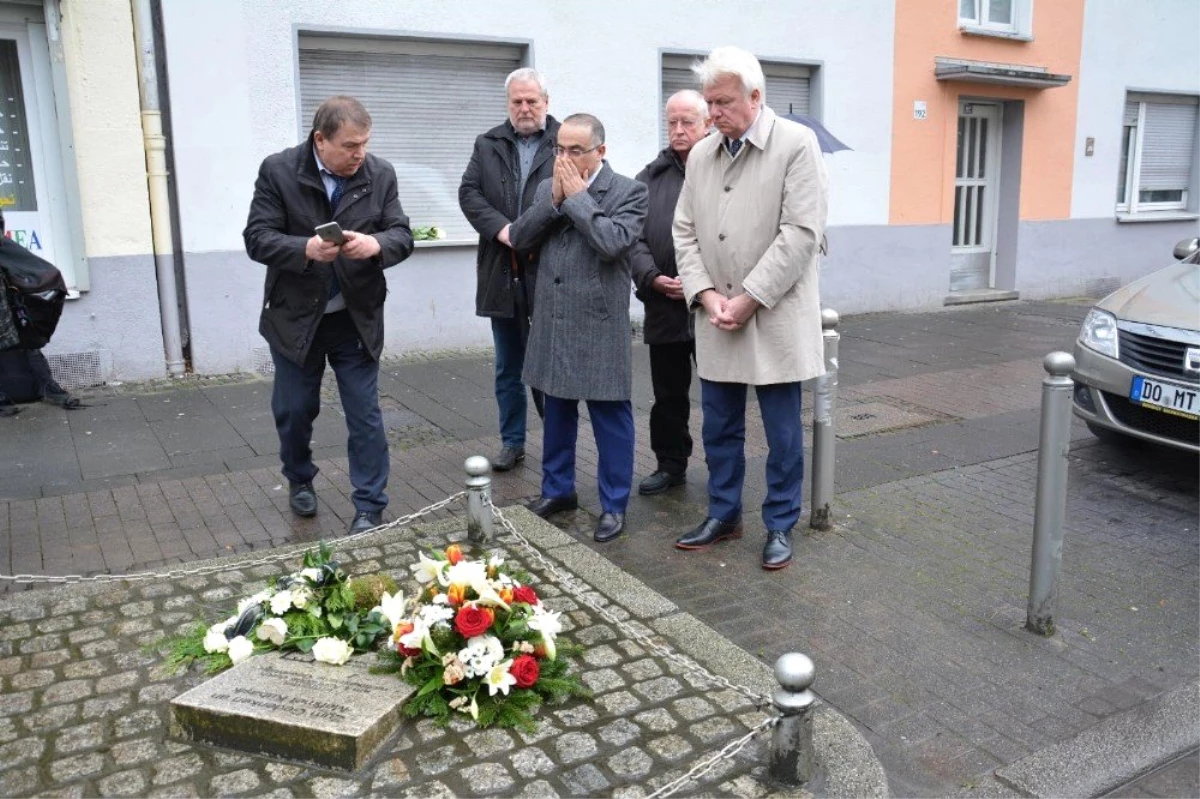 Almanya\'da Nsu Örgütü Kurbanı Türk İçin Anma Töreni Düzenlendi