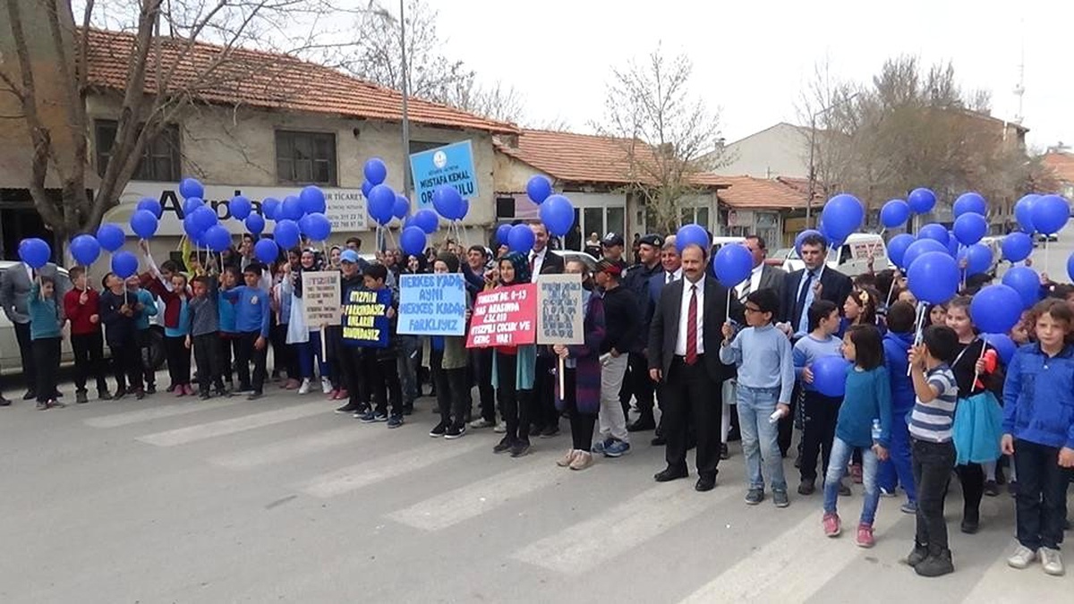 Altıntaş\'ta Dünya Otizm Farkındalık Günü Etkinliği