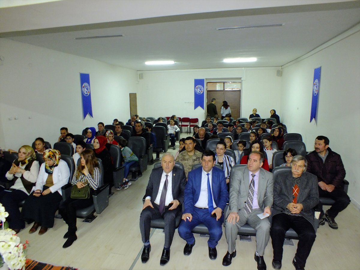 Anne Baba Çocuk Hepimiz Şiirle Tek Nefesiz" Projesi