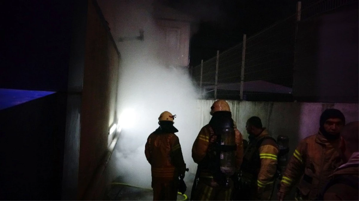Ataşehir\'de Kimya Fabrikasında Yangın