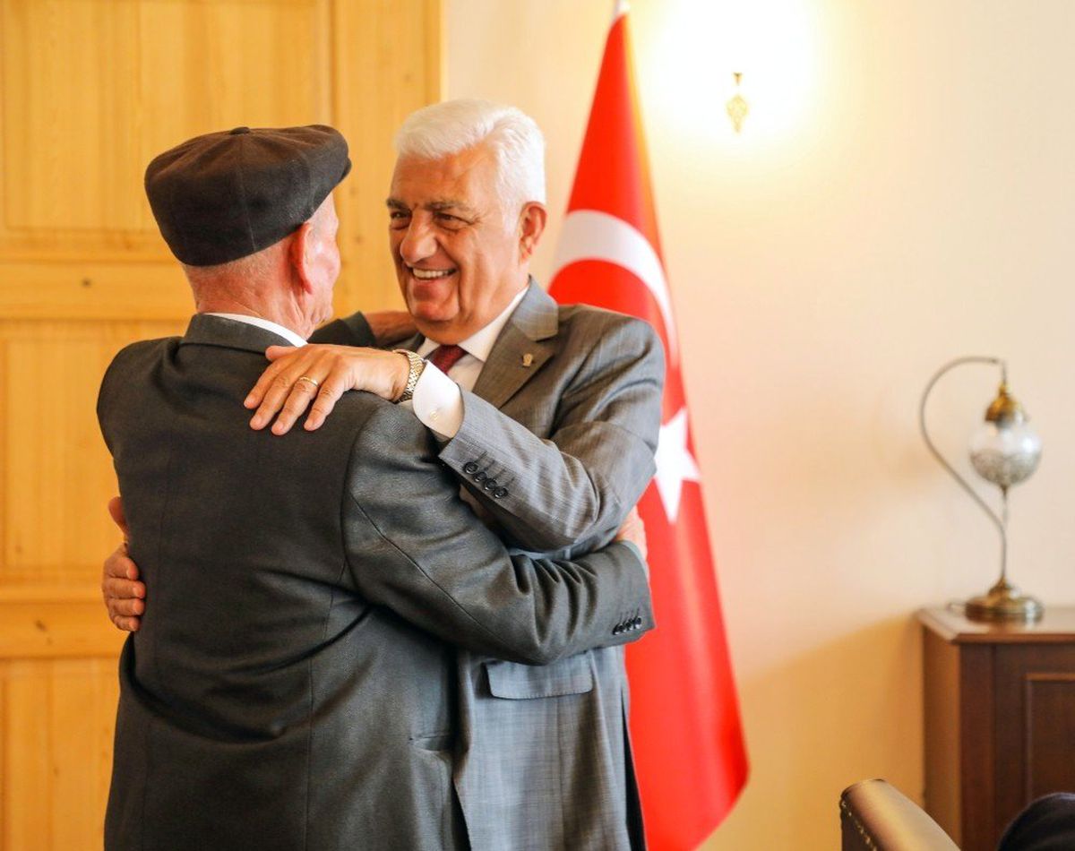 Başkan Gürün\'e Tebrik ve Destek Ziyaretleri Sürüyor