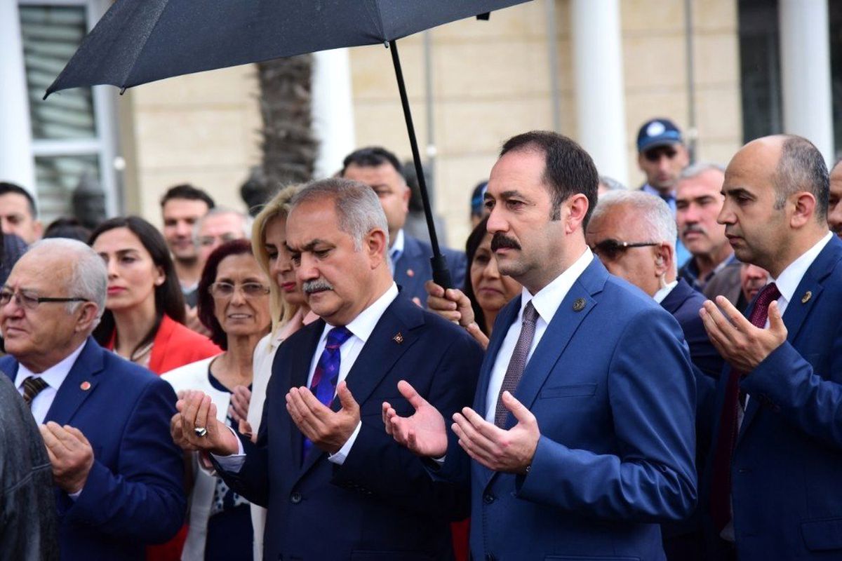 Başkan Kara Üçüncü Döneme Dualarla Başladı