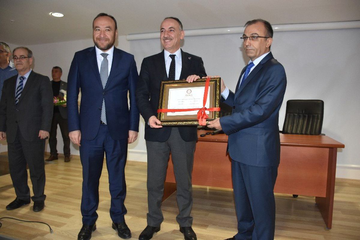 Başkan Saygılı Mazbatasını Aldı