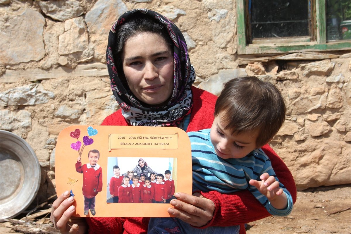Birisi Evimizin Önüne Yasin\'i Bırakır Diye Bekliyoruz"