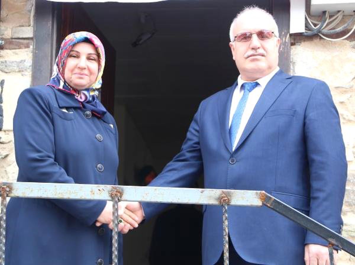 Elazığ\'da Karı-koca Ayrı Yerlerden Muhtar Oldu