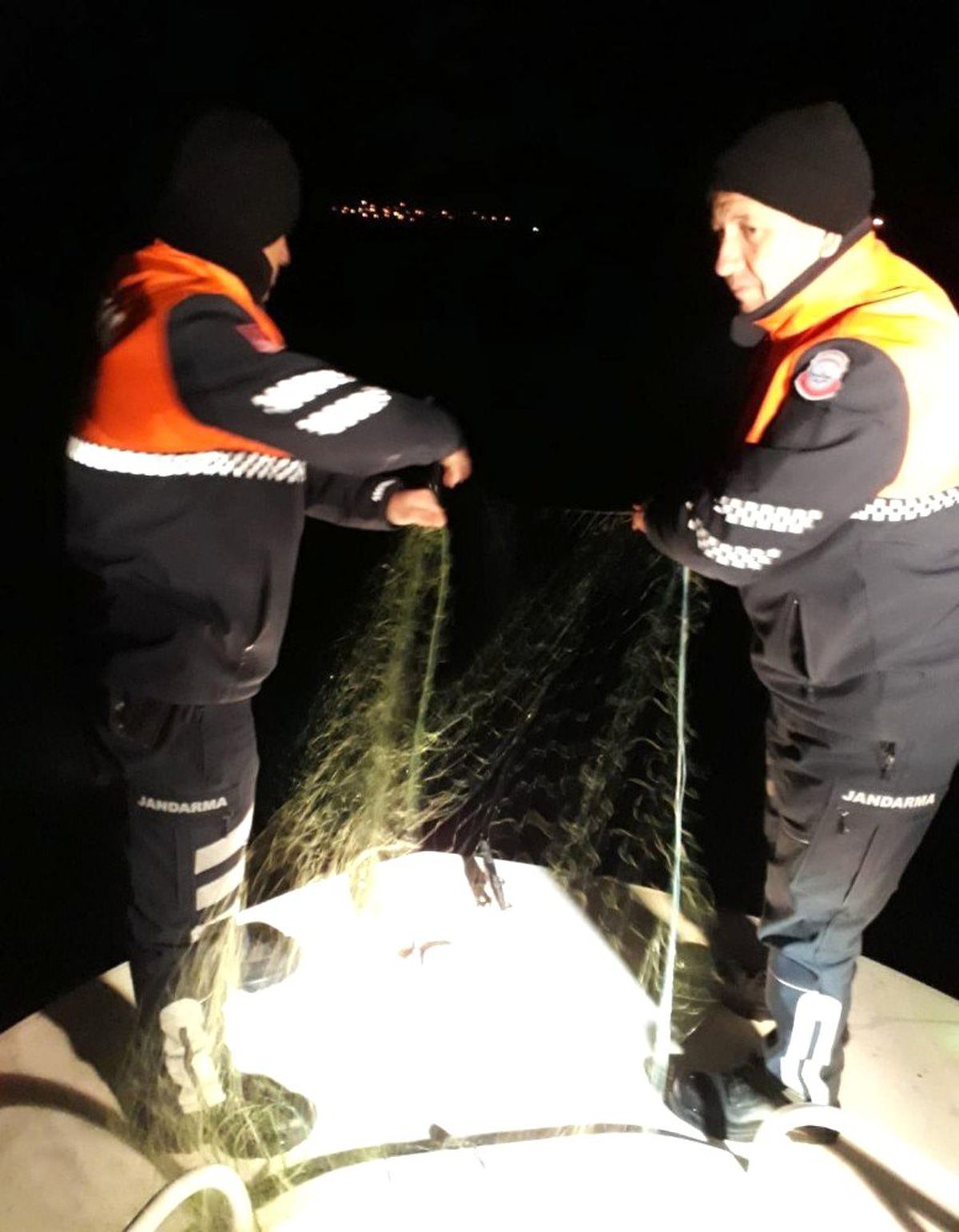 Jandarma Ekipleri Kaçak Avcılara Göz Açtırmadı