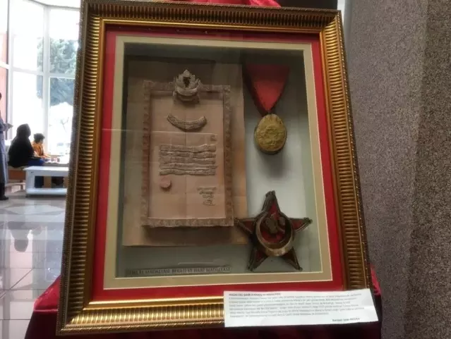 kahramanlik anisina anlamli sergi