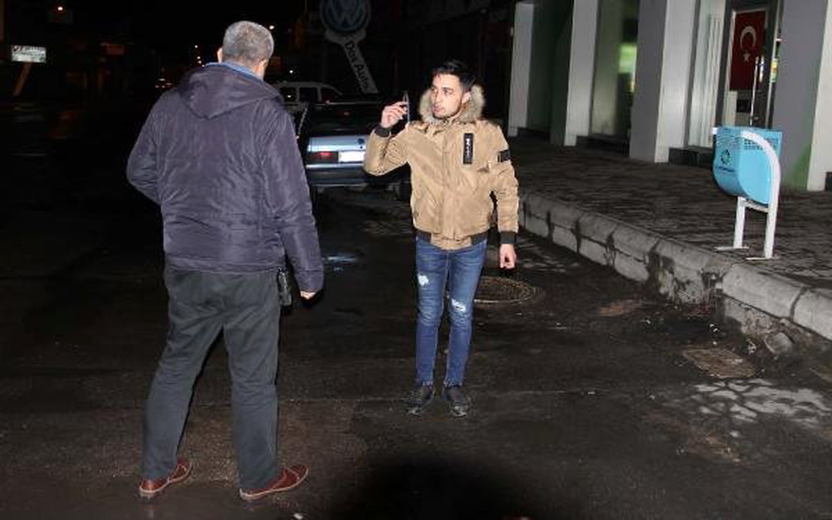 Kayseri\'de Üniversiteli Genci Darp Eden 2 Kişi Para ve Cep Telefonunu Aldı
