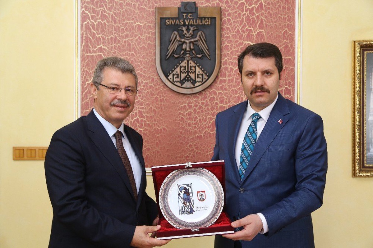 Kayseri Şeker Heyetinden Sivas Valisine Ziyaret