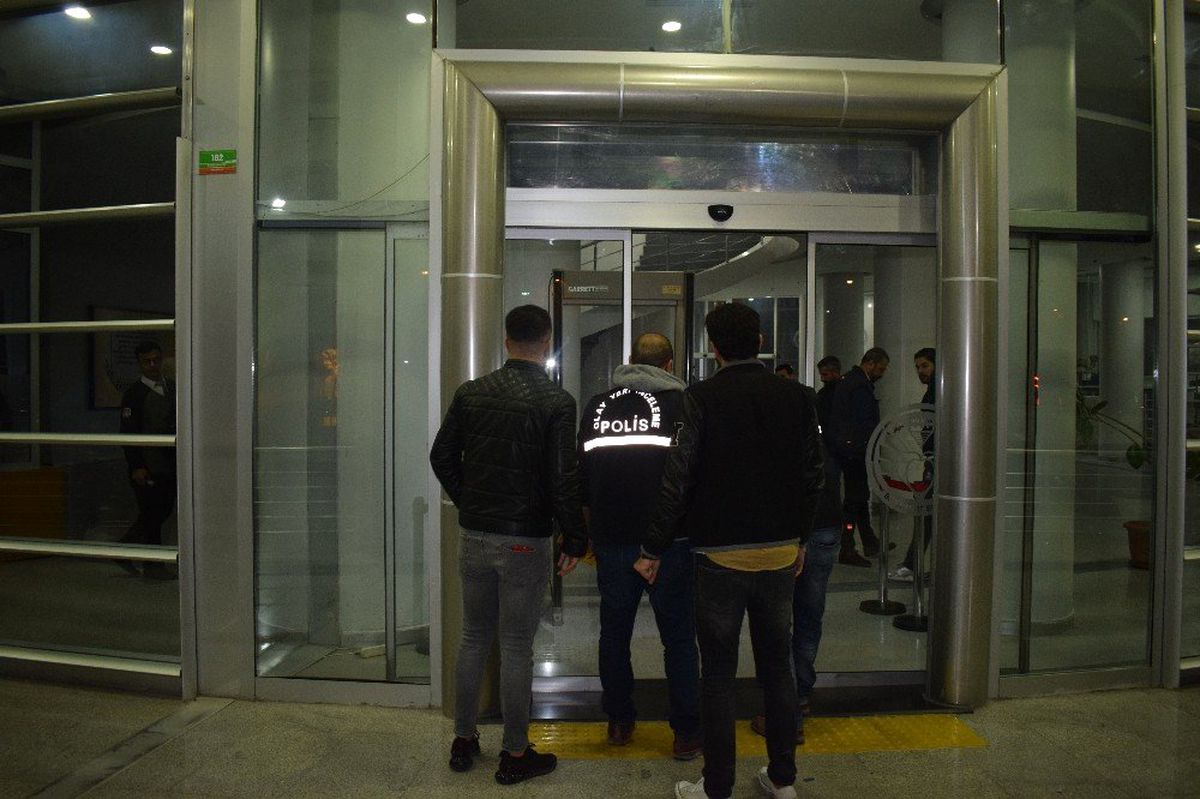 Malatya\'da İki Grup Arasında Silahlı Kavga: 3 Gözaltı