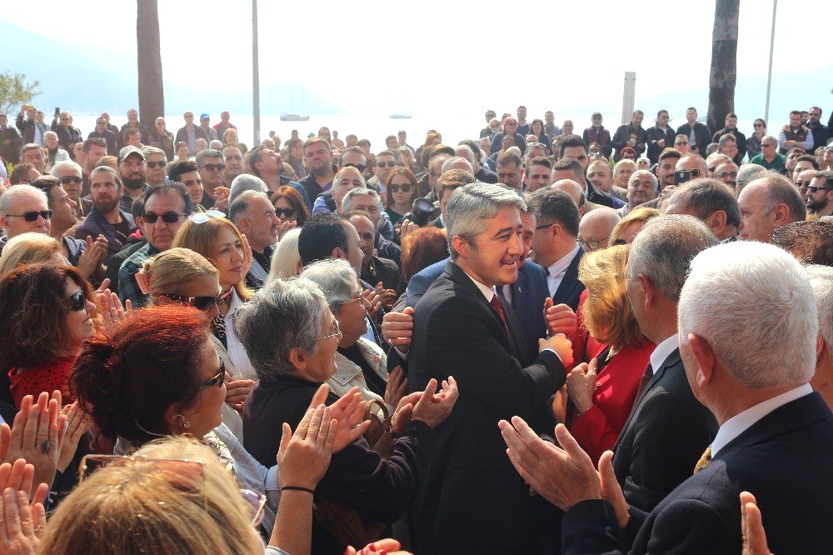 Marmaris Belediye Başkanı Mehmet Oktay Göreve Başladı