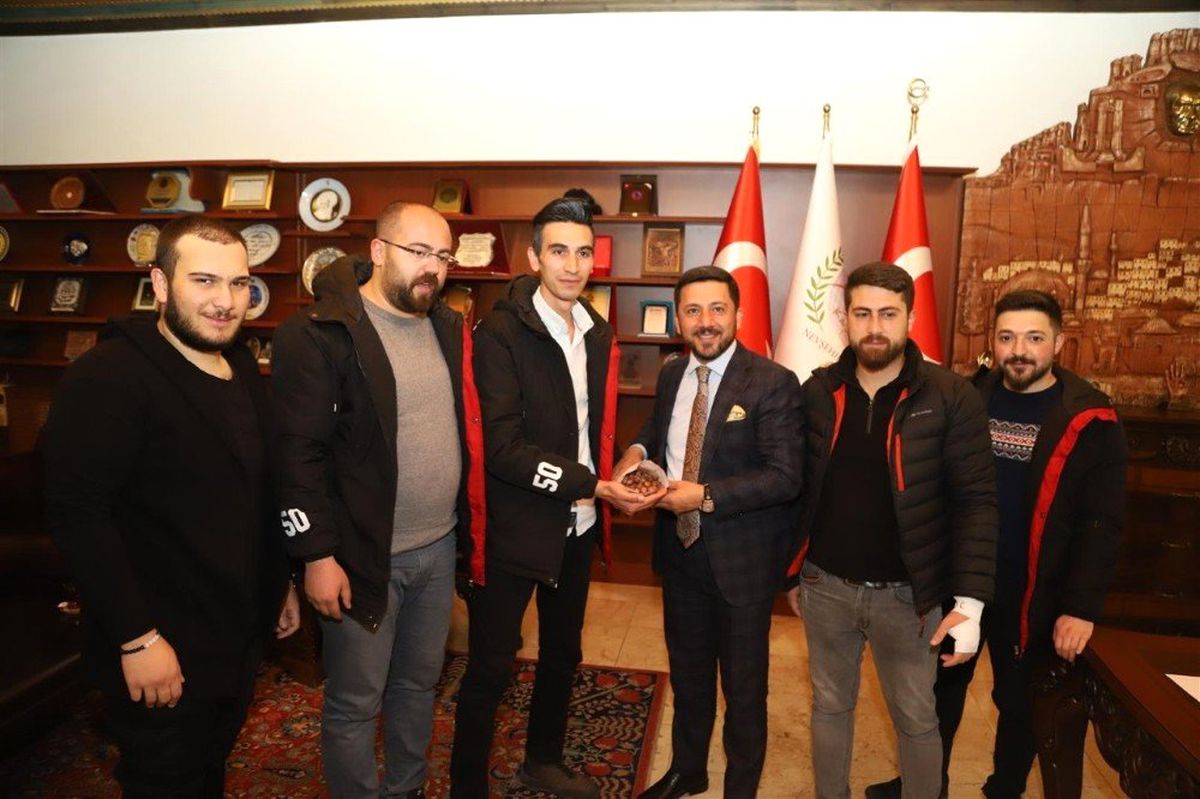 Meterisliler Taraftarlar Derneği, Arı\'yı Ziyaret Etti