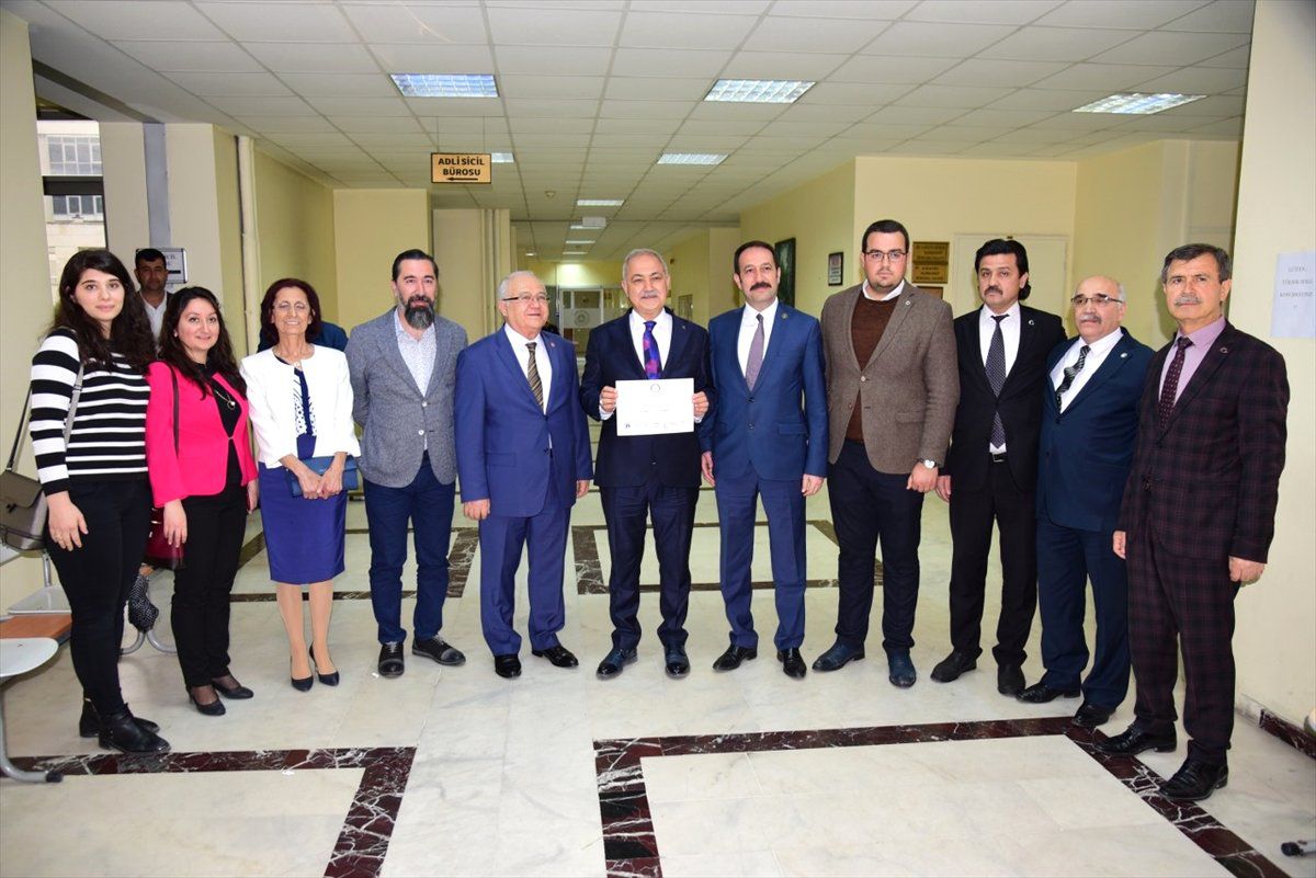 Osmaniye Belediye Başkanı Kadir Kara Mazbatasını Aldı
