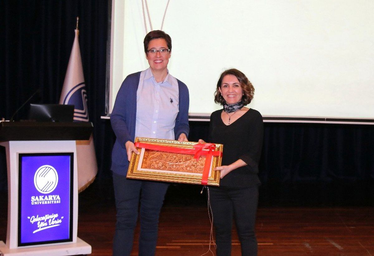 Saü\'de, \'Görsel ve Yazılı Medyada Gıdalar Hakkında Bilgi Kirliliği\' Adlı Konferans Düzenlendi