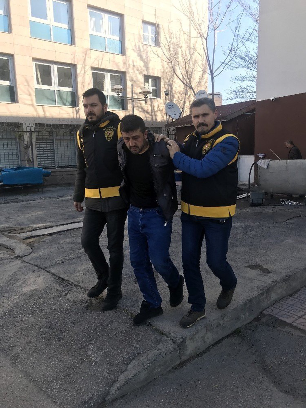 Suçüstü Yakalanan Gasp Zanlısı Tutuklandı