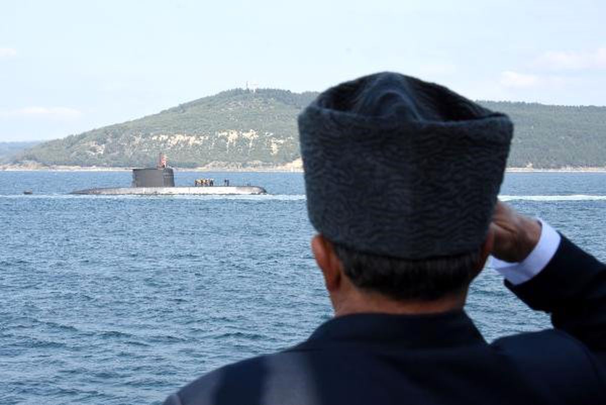 Tcg Dumlupınar Denizaltısında Şehit Olan 81 Asker İçin Anma Töreni