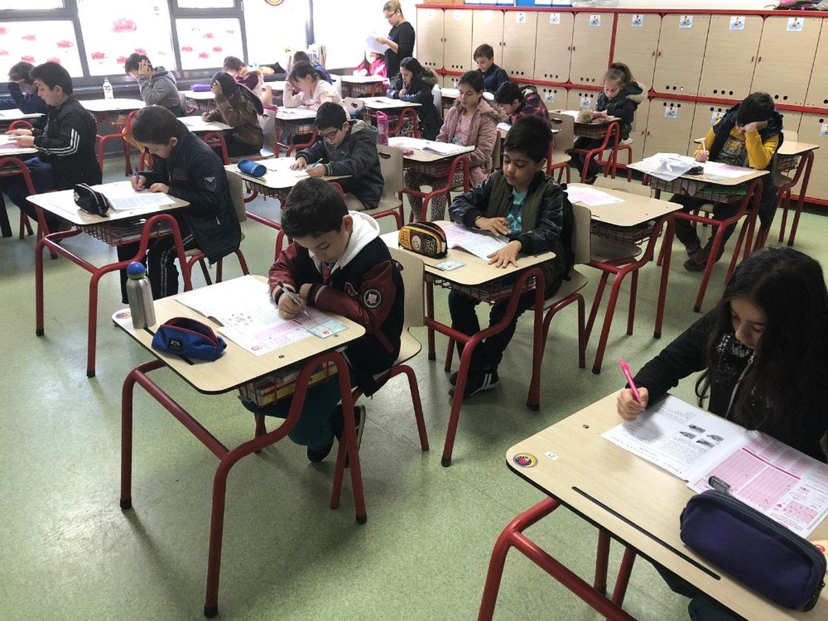 Ted Kolejindeki Tam Bursluluk Sınavına 423 Öğrenci Katıldı