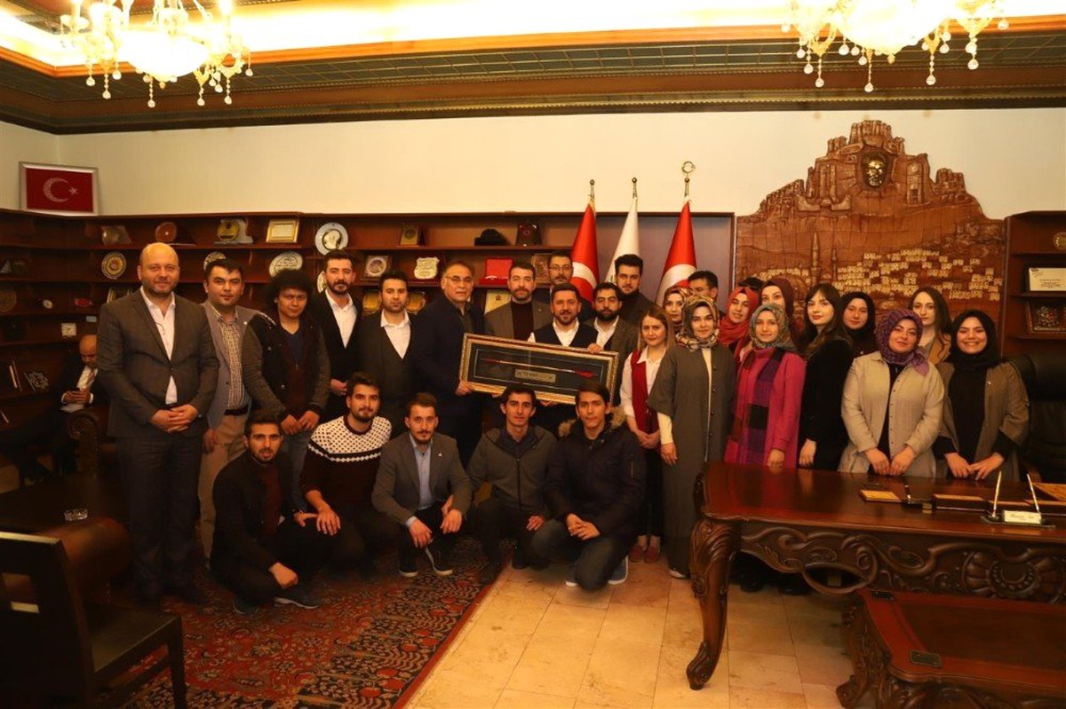 Tügva\'dan Başkan Arı\'ya Hayırlı Olsun Ziyareti