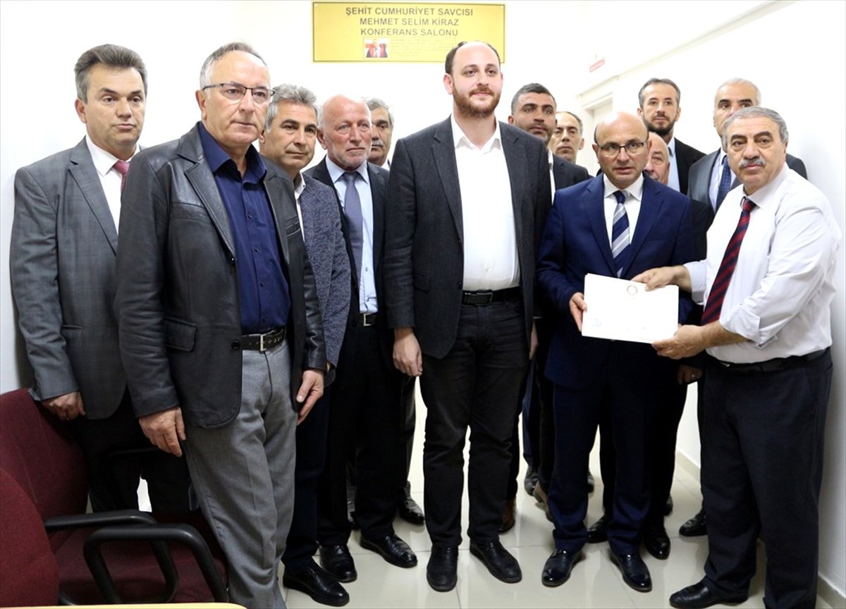Altınova Belediye Başkanı Metin Oral, Mazbatasını Aldı