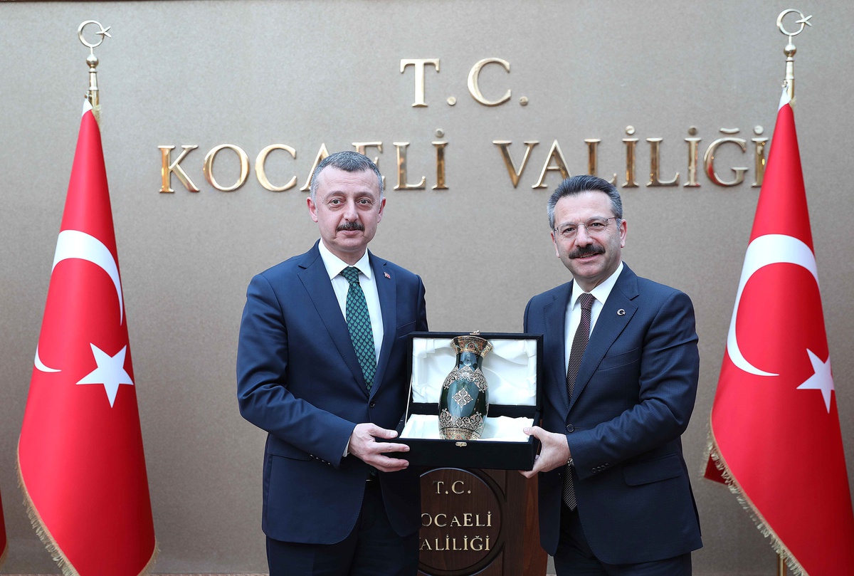 Başkan Büyükakın, Vali Aksoy\'u Ziyaret Etti