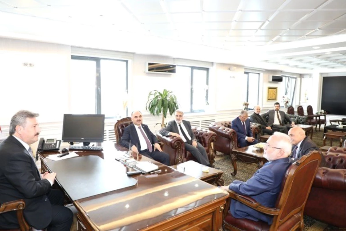 Başkan Dr. Mustafa Palancıoğlu\'na Taner Yıldız, Mustafa Elitaş, İsmail Tamer ve Memduh Büyükkılıç...