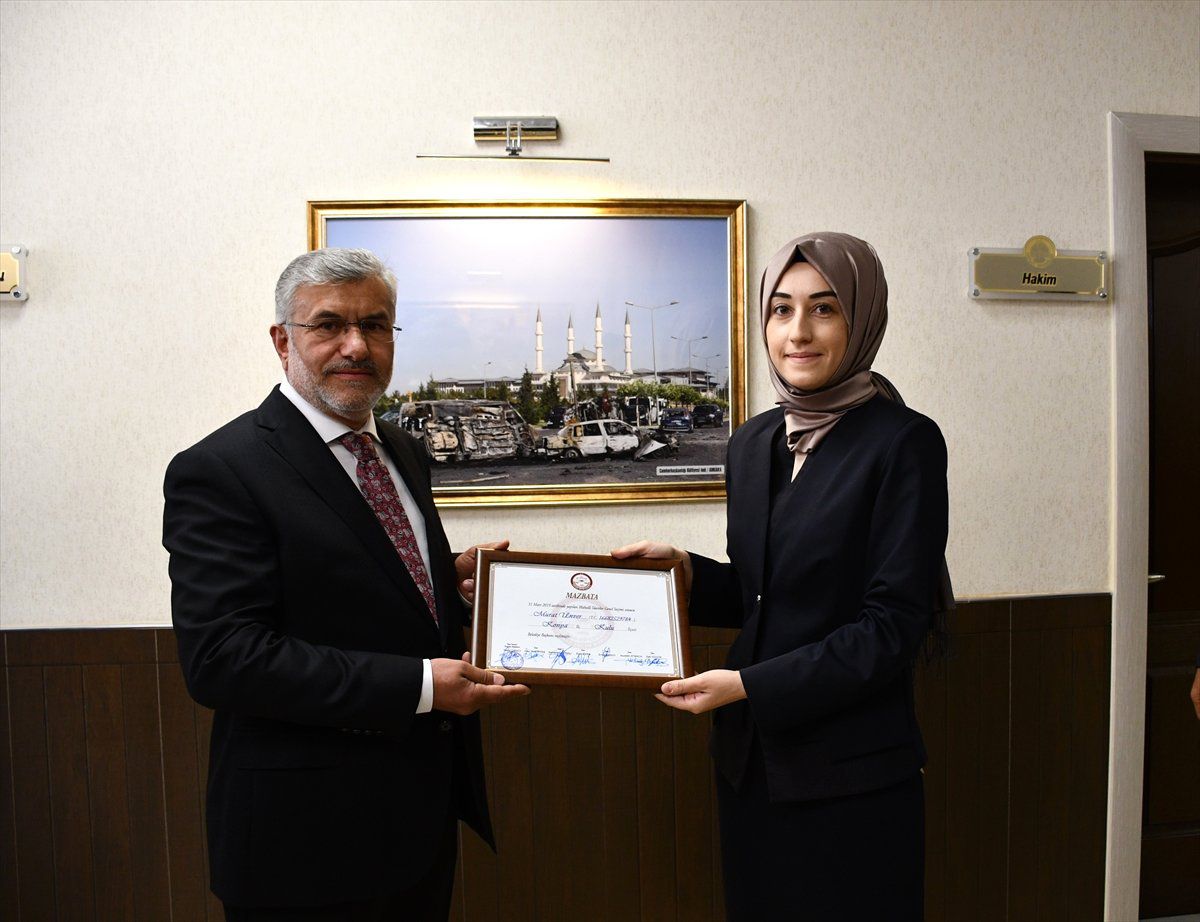 Başkan Ünver Mazbatasını Alarak Göreve Başladı