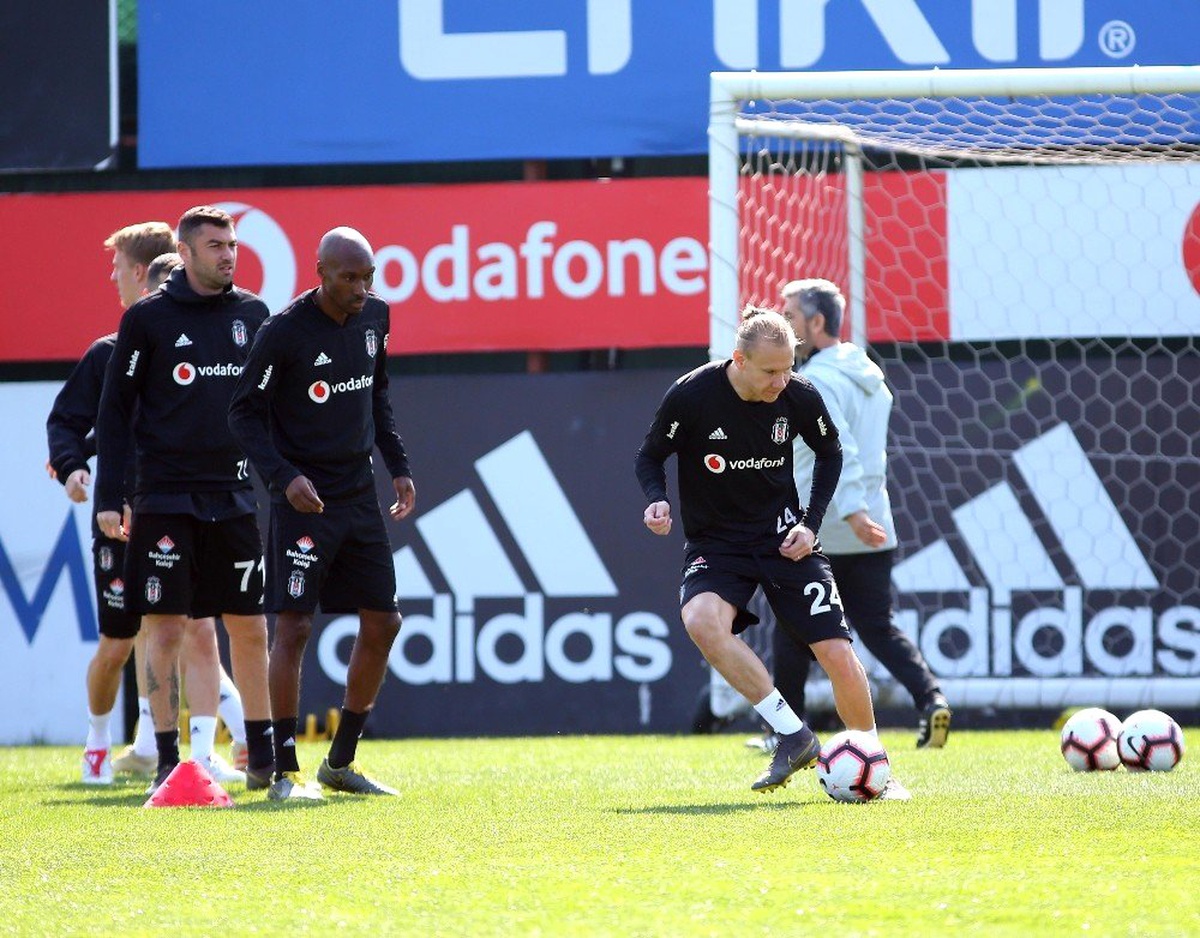 Beşiktaş, Taktik ve Kondisyon Çalıştı