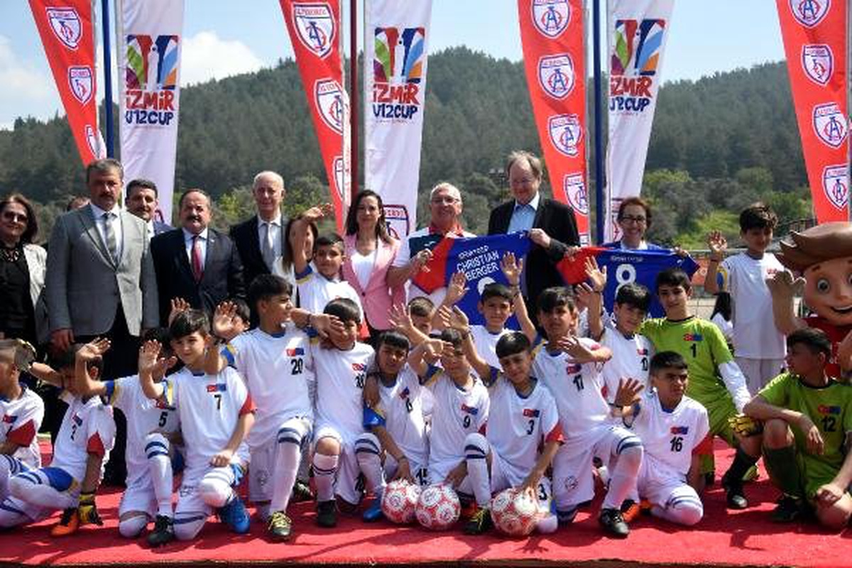 Büyükelçi Berger, Uluslararası U12 İzmir Cup\'ın Açılışına Katıldı