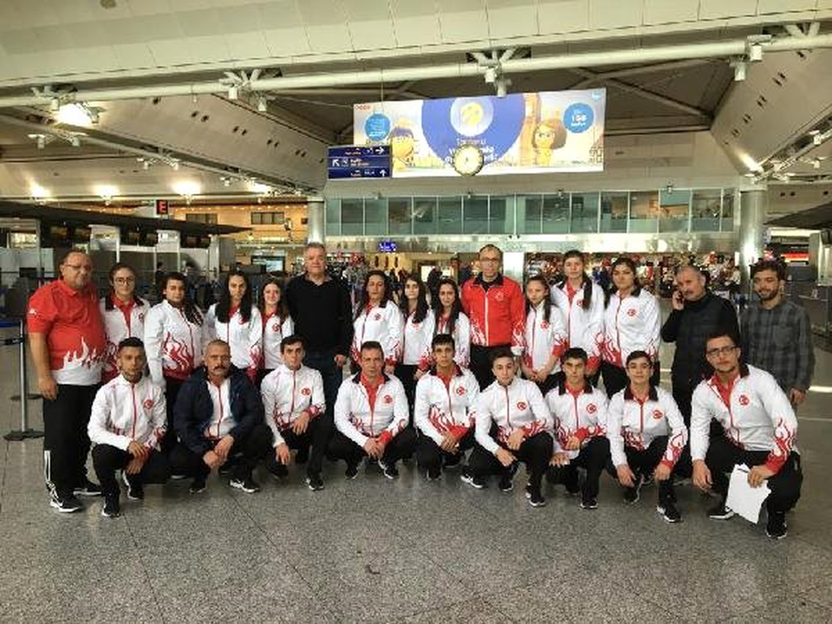 Büyükler Avrupa Halter Şampiyonası İçin Milliler Gürcistan\'a Gitti