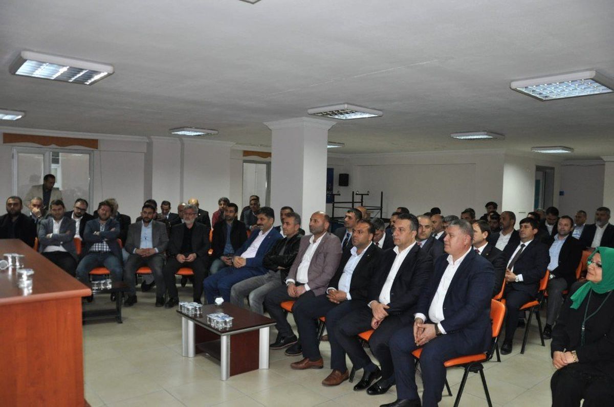 Darıca Belediye Başkanı Bıyık, İlk Ziyaretini AK Parti\'ye Yaptı