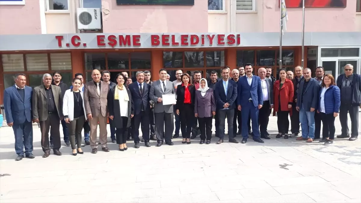 Eşme Belediye Başkanı Hacı Mustafa Çetin Mazbatasını Aldı