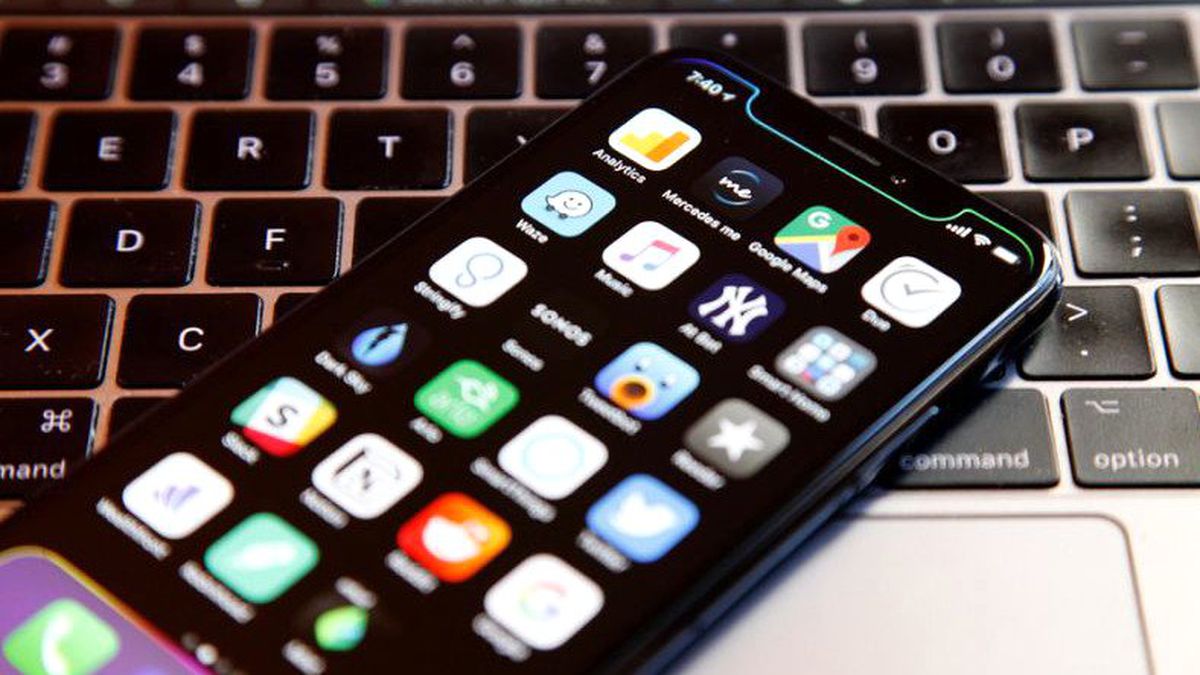 İki Üniversite Öğrencisi, Apple\'ı 900 Bin Dolar Dolandırdı