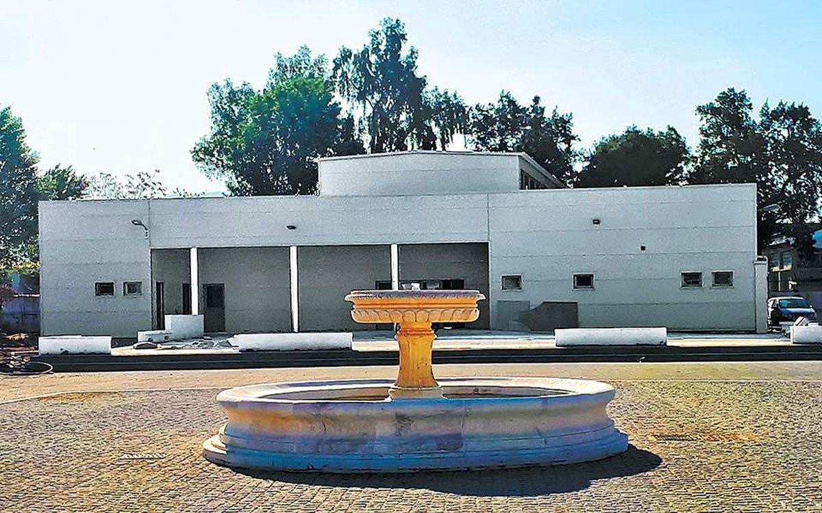 İnşaatı Biten Atina Camii Aylardır İbadete Açılmayı Bekliyor