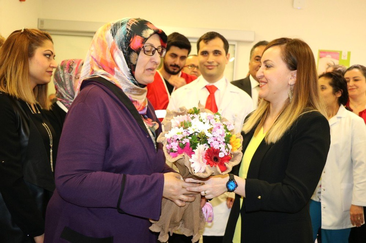 Isparta Şehir Hastanesi\'nden Kanser Haftası\'nda Mücadeleye Destek