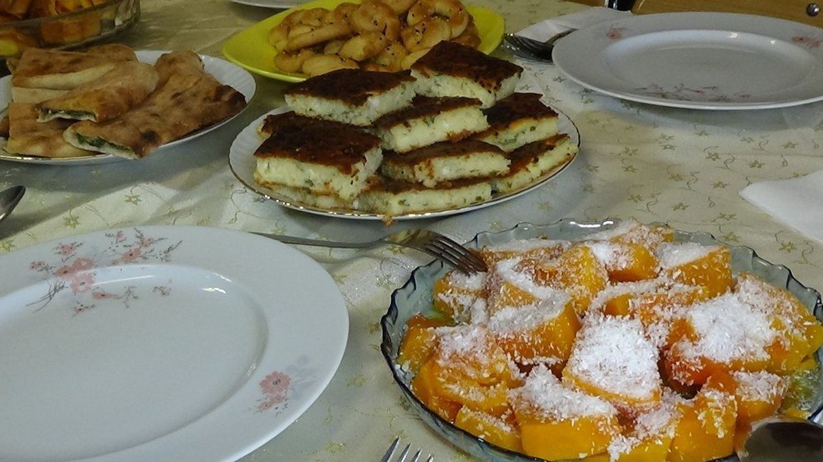 Kadınlar, Yöresel Lezzetleri Sofralara Taşıyor