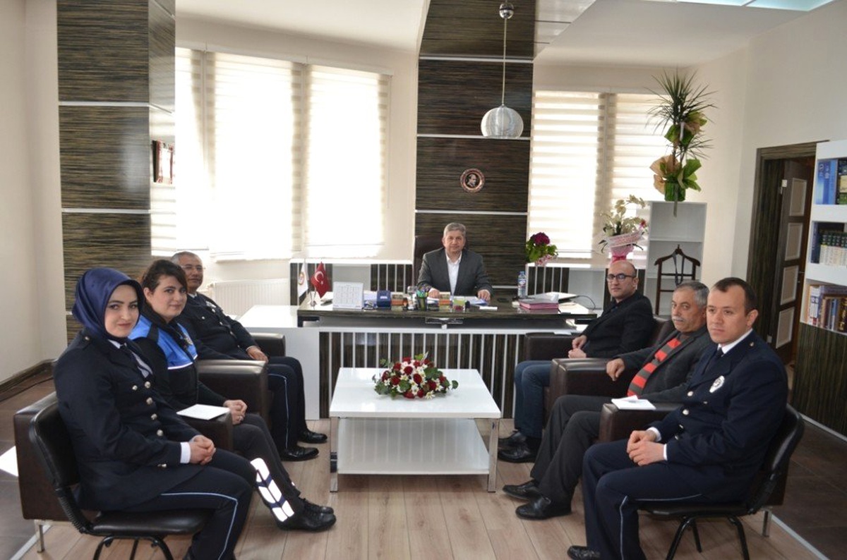 Kamu Kurumlarından ve Vatandaşlardan Başkan Özkan Altun\'a Hayırlı Olsun Ziyareti