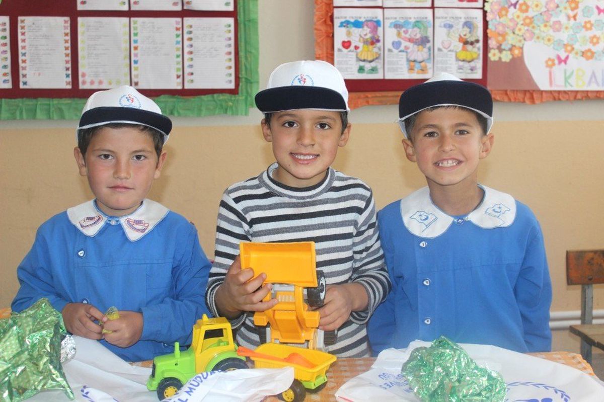 Karaman\'da "Mutluluğa Bir Oyuncak da Sen Ver" Kampanyası