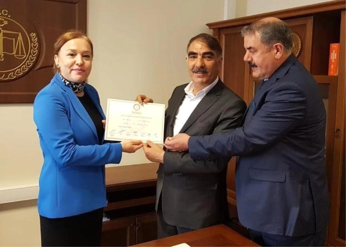 Karlıova Belediye Başkanı Bingöl, Mazbatasını Aldı