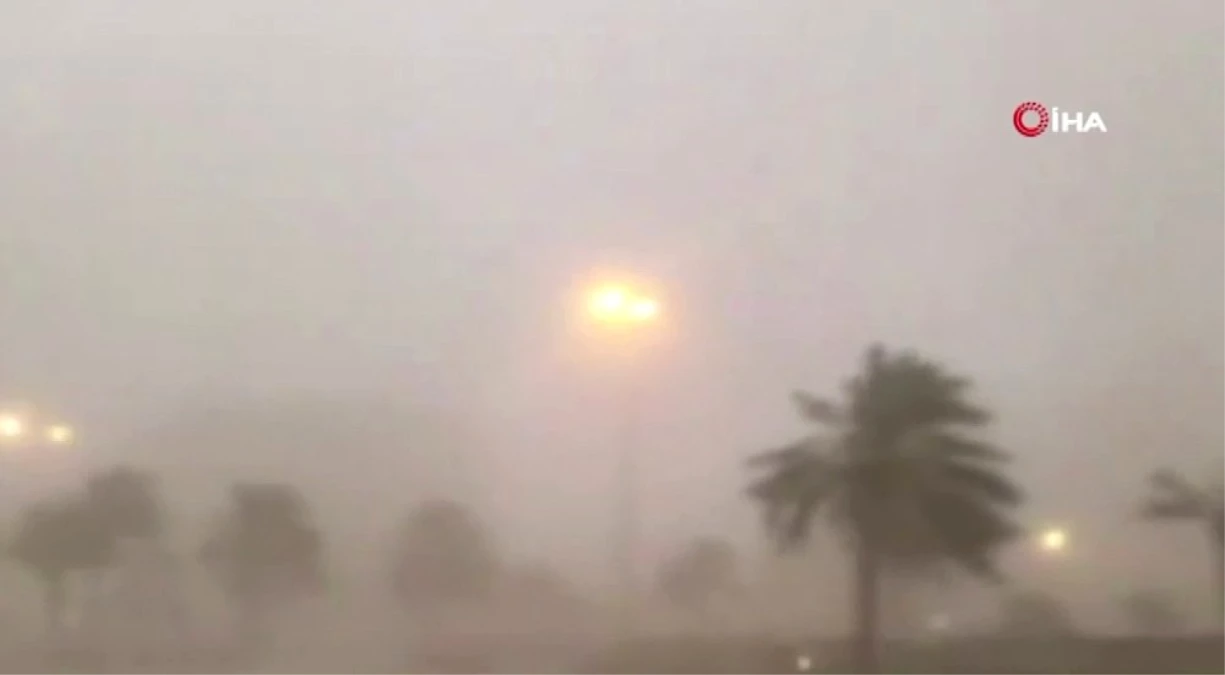 Kuveyt\'te Kum Fırtınası Hayatı Felç Etti