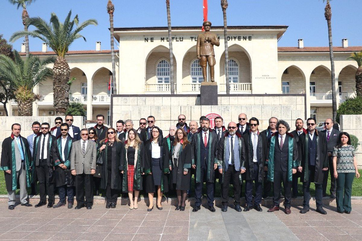 Mersin\'de Avukatlar Günü Kutlandı