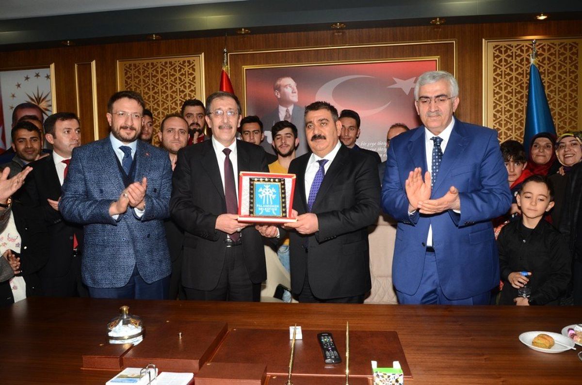 Palandöken\'de Başkan Muhammet Sunar, Bulutlar\'dan Görevi Devraldı