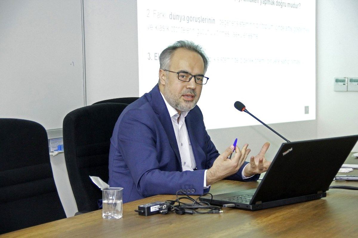Saü\'de, \'Modern Tıpta Etik ve Felsefi Sorun Alanları\' Konulu Seminer Düzenlendi