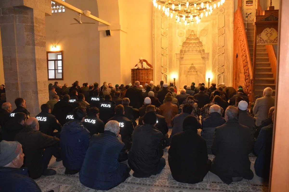 Sinop\'ta Şehitler İçin Mevlit