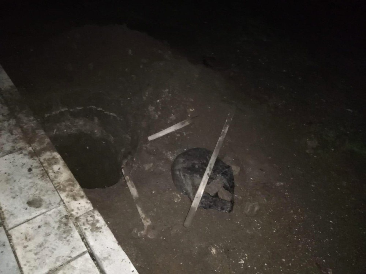 Tarihi Caminin Altını Kazan 3 Kişi Yakalandı