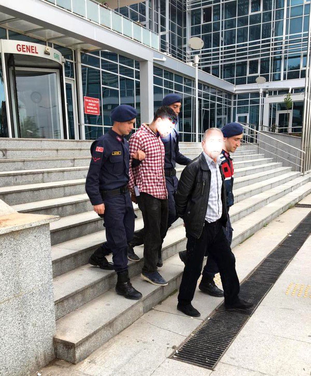 Tcdd\'nin Koruma Demirlerini Çalanlar Suçüstü Yakalandı