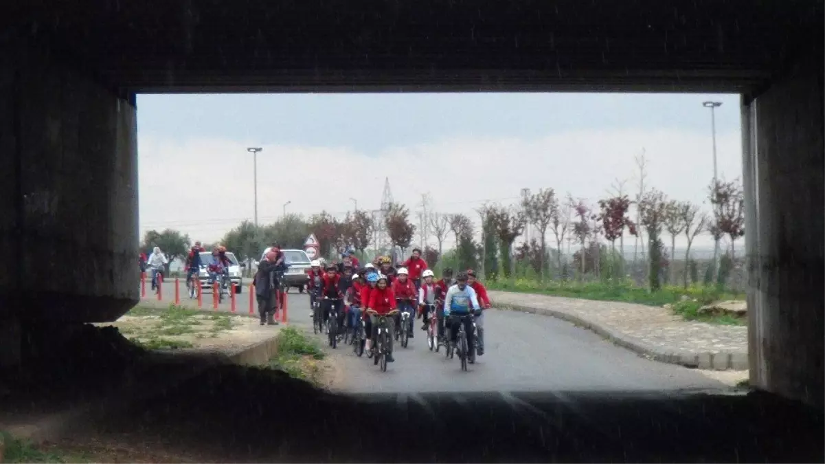 Türk ve Suriyeli Çocuklar Bisiklet Turunda Buluşuyor