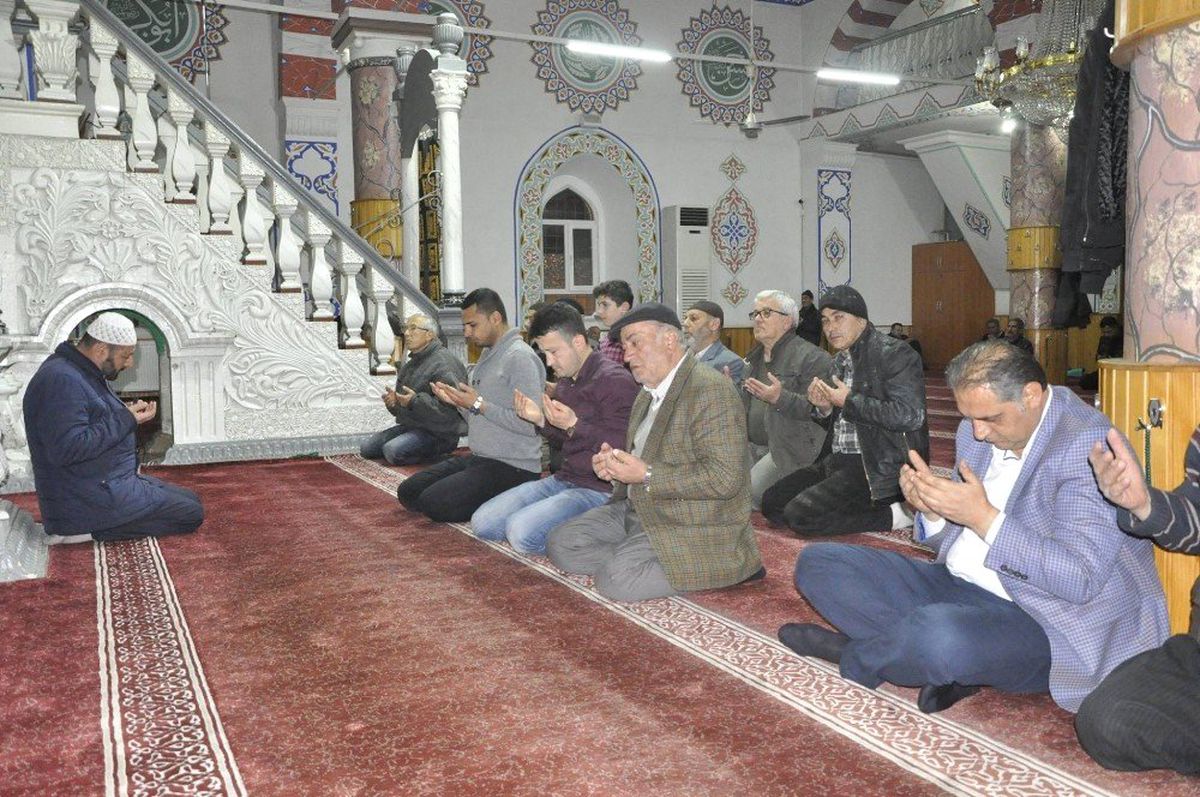 Türkeş İçin Mevlit Okutuldu