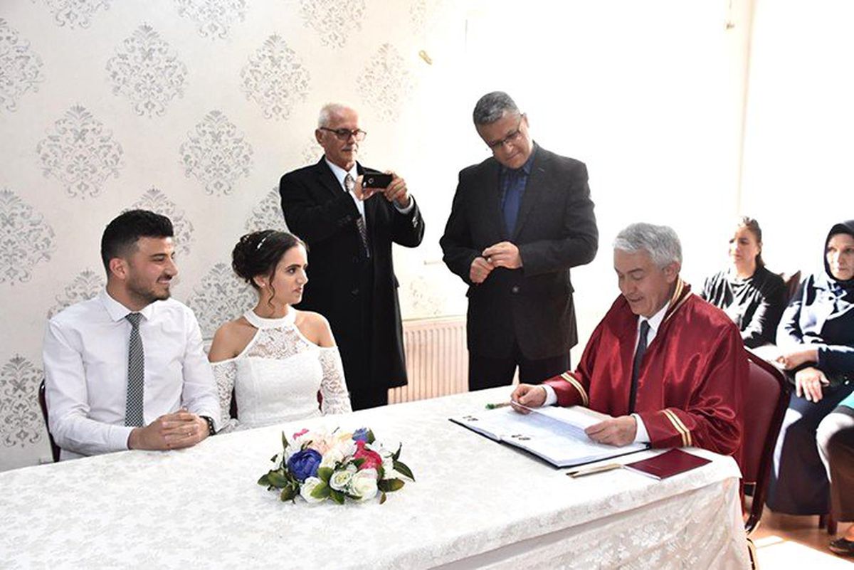 Başkan Başdeğirmen İlk Nikahı Kıydı