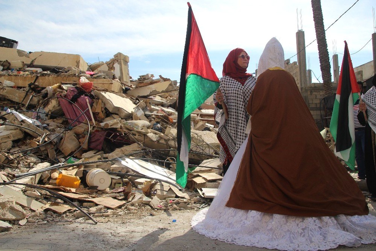 Evi Bombalanan Filistinli Gelin, Hamas Liderinin Evinden Gelin Çıktı